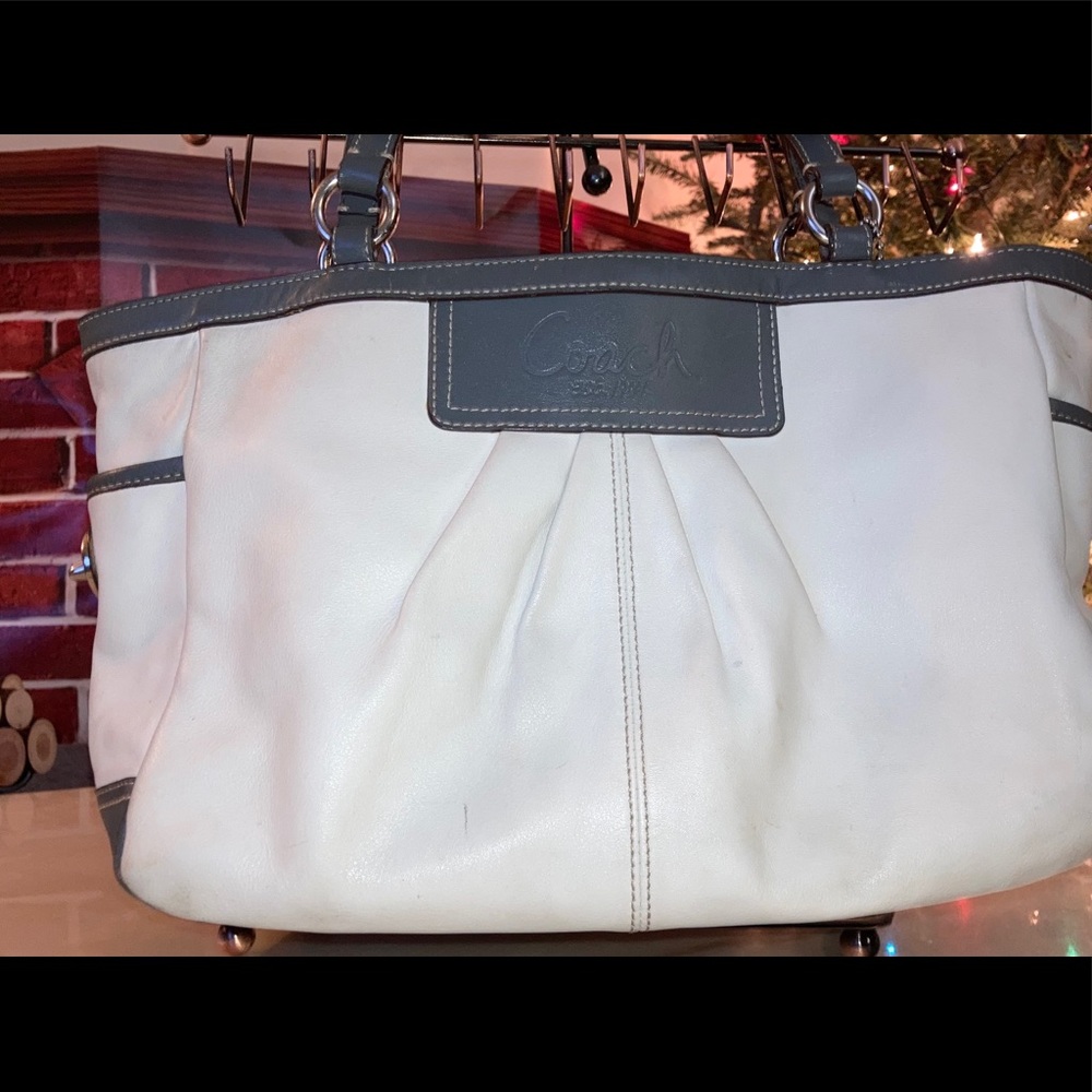 Coach Bag - Picture 2 of 5
